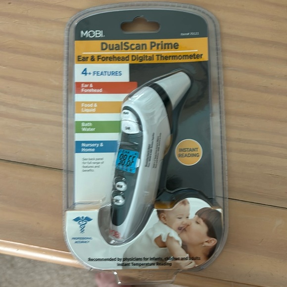 MOBI DualScan Prime ear and forehead digital thermometer - Picture 1 of 2